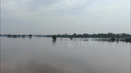 Pakistan: Pakpattan Flood Disaster: Sutlej River Swallows Homes and Farmlands