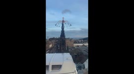 Captivating view of Edinburgh's Christmas markets from LNER Wheel
