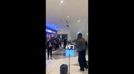 Amazing duet with violinist at Ayala Malls Feliz in Pasig, Philippines
