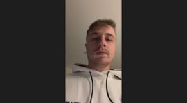 Parrot Copies Man’s Dance Moves