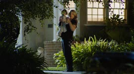 US, Los Angeles: Encino LAPD Responds To Residential Burglary Scare