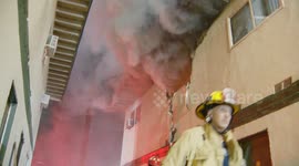 US, Los Angeles: Northridge Apartment Fire