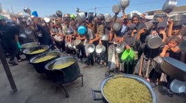 Charity distributes food in Gaza’s Khan Younis amid blockade