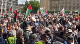 UK: London police arrest some demonstrators at Palestine Action ban protest