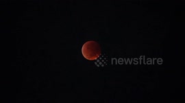 Indonesia: Blood moon lights up sky over Indonesia during lunar eclipse