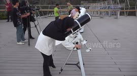Iran: Blood moon observed with telescopes over Tehran