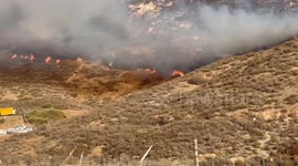 US: Evacuations Ordered as Pyrite Fire Erupts in Jurupa Valley, Riverside County 4