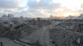 Mountains of trash pose threat to people's health in Gaza City