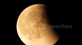 Rare ‘Blood Moon’ Lunar Eclipse Dazzles Skies Over the UK