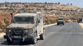Israel: Israeli forces raid towns near Jerusalem, block key roads