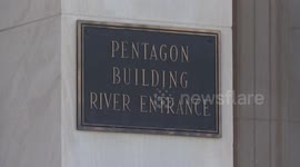 Pentagon Chief receives Singapore Minister of Defence in Washington