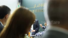 Syria: Syrian Finance Minister Yisr Barnieh delivers public lecture with visitors at Damascus International Fair after Assad’s fall