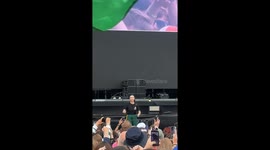A signer at Kneecap’s gig at Electric Picnic in Ireland. The video is funny because the signer is energetically Illustrating some of the edgy lyrical content that is being rapped about on stage by the controversial 3 piece. I uploaded the video on tik tok