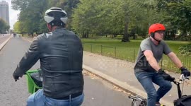 UK: London mayor calls for bike rides against continuing Tube strike