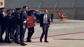 US: Vice President JD Vance carries Charlie Kirk’s coffin onto Air Force Two