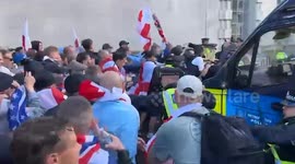Clashes erupt between police and protesters at anti-immigration march in London organized by Tommy Robinson (2)