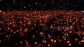 US: Thousands gather for Lantern Lights Festival in Pennsylvania