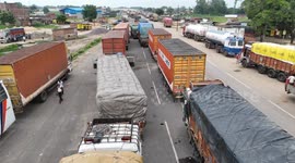 Protests in Nepal disrupt trade, trigger long truck queues at Sonauli border with India