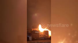 Airstrike Destroys Residential Building in Central Gaza City