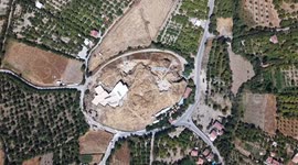 8,000-year-old pottery fragments found at UNESCO site in eastern Türkiye