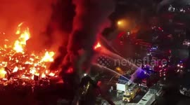 Philippines: Massive Fire Rages Through Brgy. 105 Happy Land, Tondo Manila