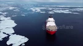 US: First Ever Arctic Patrol Conducted By US Coast Guard Icebreaker Storis