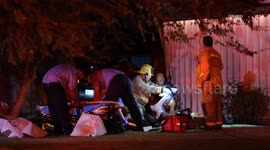 US, Bakersfield: Bakersfield Driver Flees After Crash Into House
