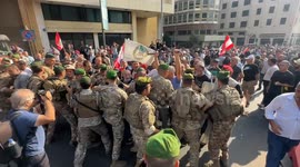 Lebanon: Retired soldiers protest in Beirut, demand pension hike amid currency collapse