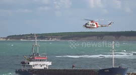 Türkiye: 7 crew rescued by helicopter after cargo ship runs aground off northwestern Türkiye