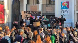 High school students blockade Paris school during nationwide strike