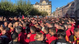 Galatasaray fans march in Frankfurt ahead of Champions League match vs. Eintracht Frankfurt