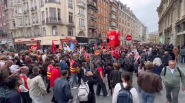 France: Hundreds of Thousands Join Nationwide Protests Over Austerity Budget 2
