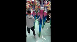 Speed Round Mirror Maze at MetaArtWorld