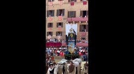 Italian city lines streets to watch intense horserace dating back to Medieval times