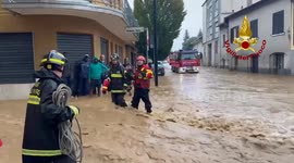 Heavy rain hits Italy, firefighters carry out over 70 operations (2)