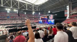 US: Thousands Attend Charlie Kirk Memorial Service in Glendale, AZ 3