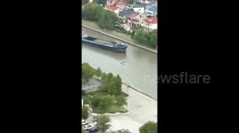 Heroic Tai Chi master, 60, dives into river to rescue motorist who accidentally drove into Chinese river