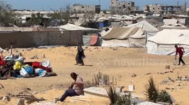Displaced Palestinians shelter in Gaza cemetery amid Israeli attacks