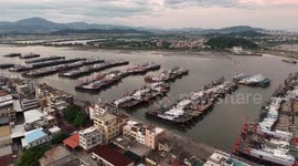 Thailand: Boats dock in Jiangmen as China braces for typhoon Ragasa