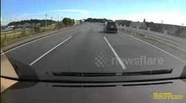 Tow truck collides with barrier on Tohoku Expressway, Kanuma, Japan