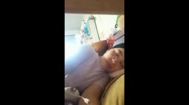 Rooster wakes up owner in Shanghai, China