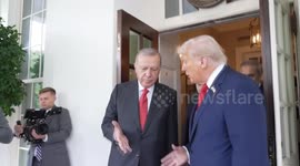 US: Turkish President Erdogan departs from White House after talks with Trump (2)