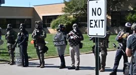 Protesters hold demonstration outside ICE facility in Illinois