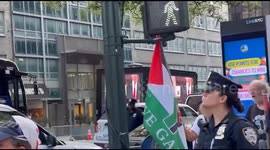 US: Protesters rally in New York as Netanyahu addresses UN General Assembly