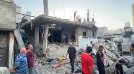 Israeli bombing in Gaza camp leaves 10 Palestinians dead (1)