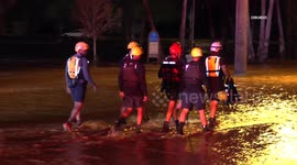 US, Phoenix: Scottsdale Woman Rescued From Pickup Stuck In Floodwaters