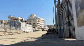 MOMENT - Israeli airstrike targets building in Gaza City (2)
