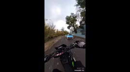 Rider narrowly dodges police attempt in Almaty, Kazakhstan