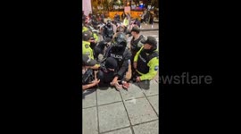 Ecuador: A violent day of protests leaves one dead and 17 soldiers detained in Ecuador