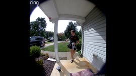 Woman accidentally throws keys onto house roof after meaning to toss them to husband